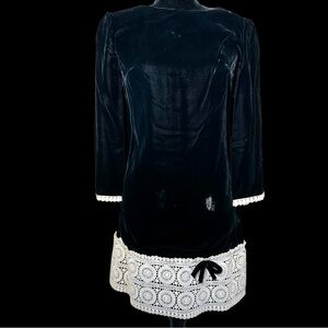 60's/70's Black Velvet Shift Dress with Medallion Lace - Size S